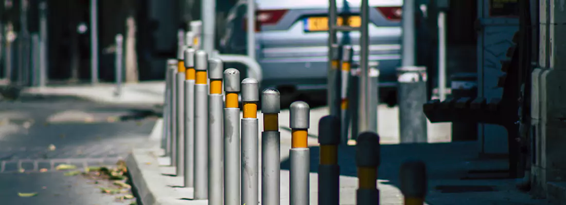 Safe and Convenient Retractable Barrier Column Systems for Properties in Pine Hills, FL